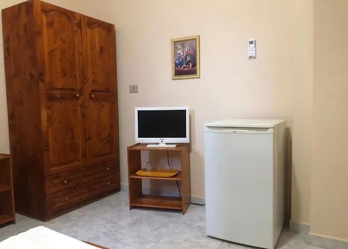 Pepeto Albania Отель 3*